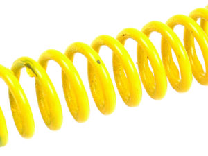 Ressort mécanisme d’embrayage jaune.