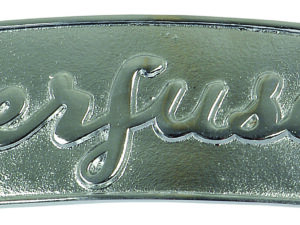 Emblême haut de calandre