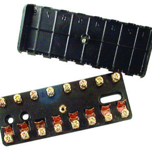 Boitier fusibles=4998854